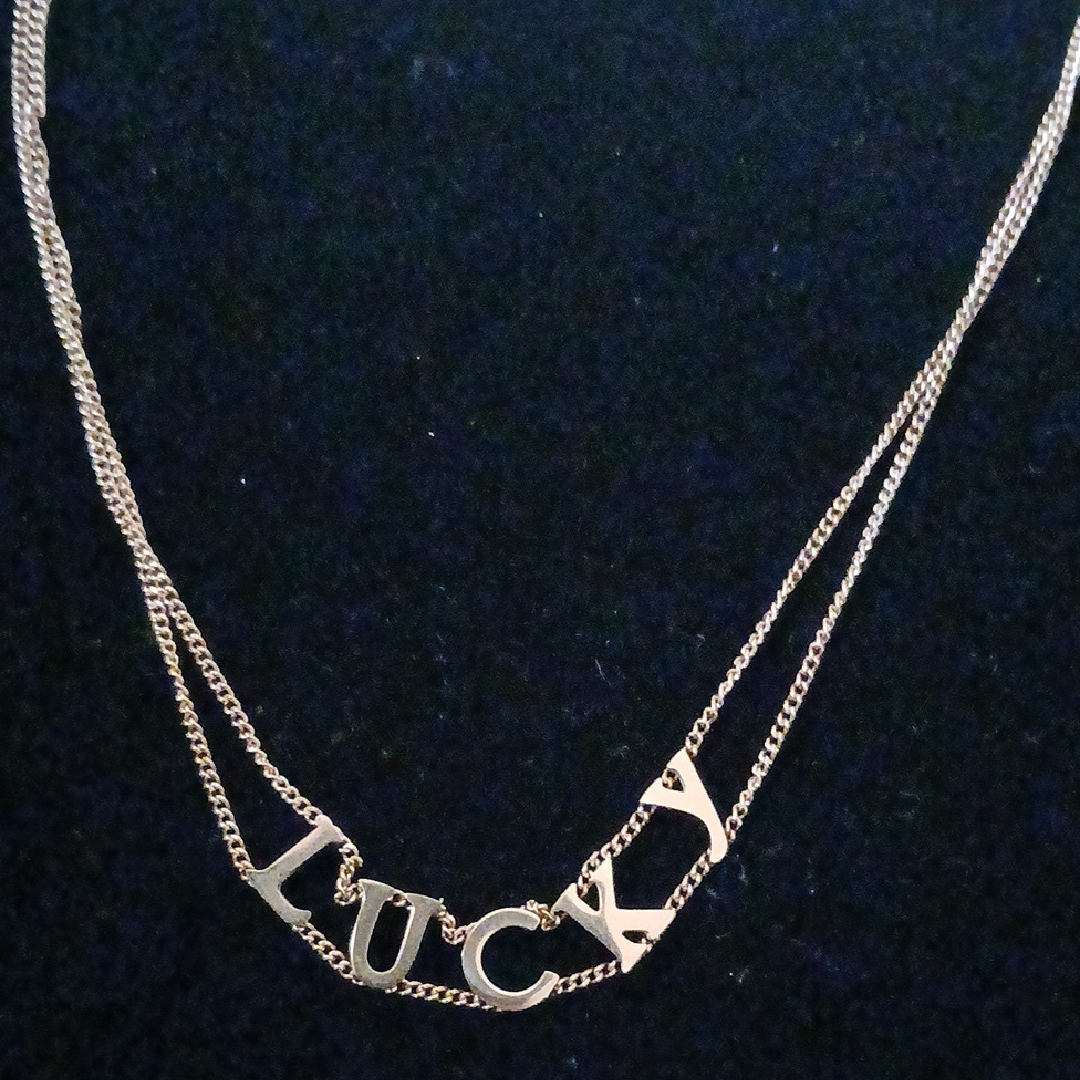 18k Gold 'Lucky' Necklace In Gold